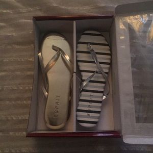 Brand new Espirit flip flops 😘